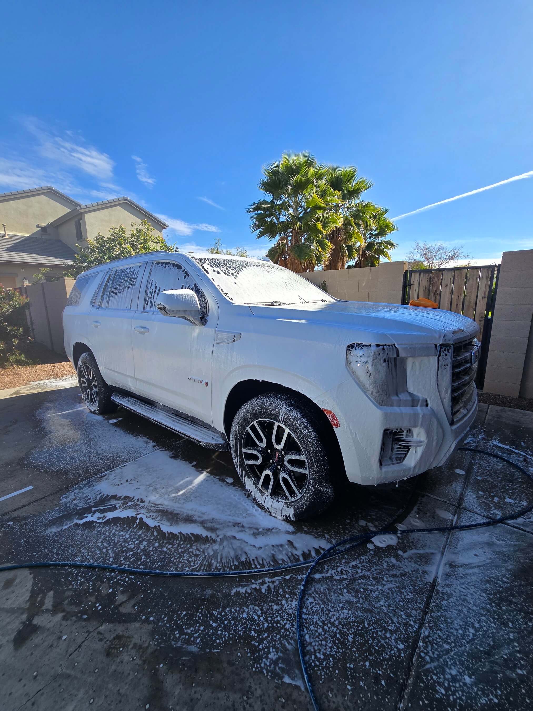 white-gmc-yukon-exterior-detailing
